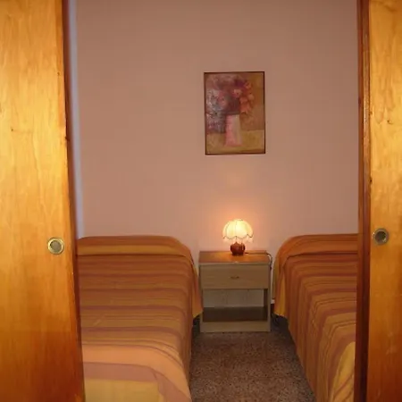Sugherella Apartamento *